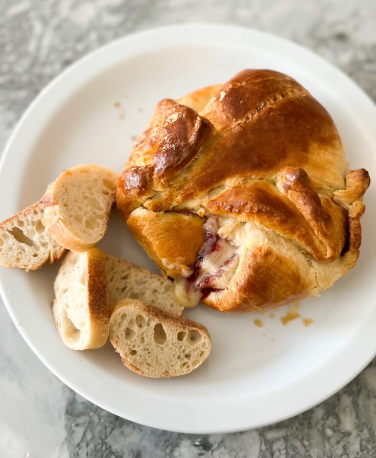 Raspberry Brie Pastry Appetizer