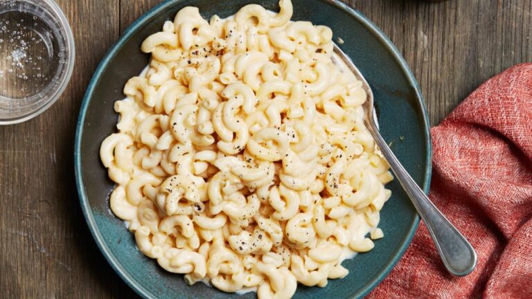 5-Ingredient Instant Pot Mac & Cheese