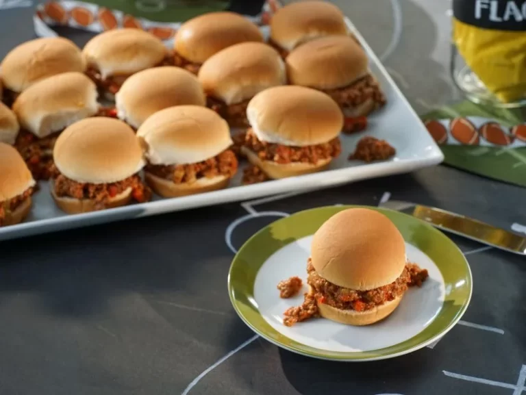 Slow Cooker Sloppy Joe Sliders